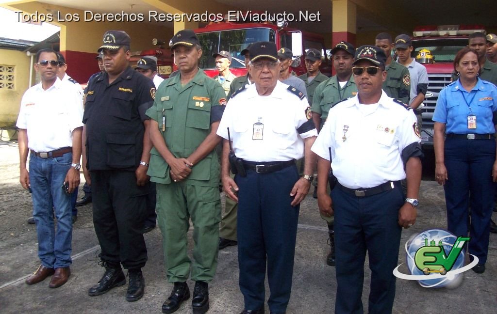 Algunos Integrantes del Cuerpo de Bomberos de Moca